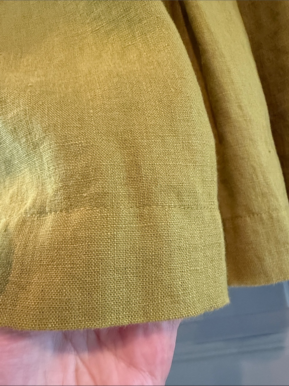 Madewell Short-Sleeve Button-Front Cropped Linen Shirt in Pistachio Green - Picture 6 of 7